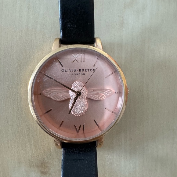 OLIVIA BURTON ROSE GOLD BEE WATCH - Picture 2 of 4